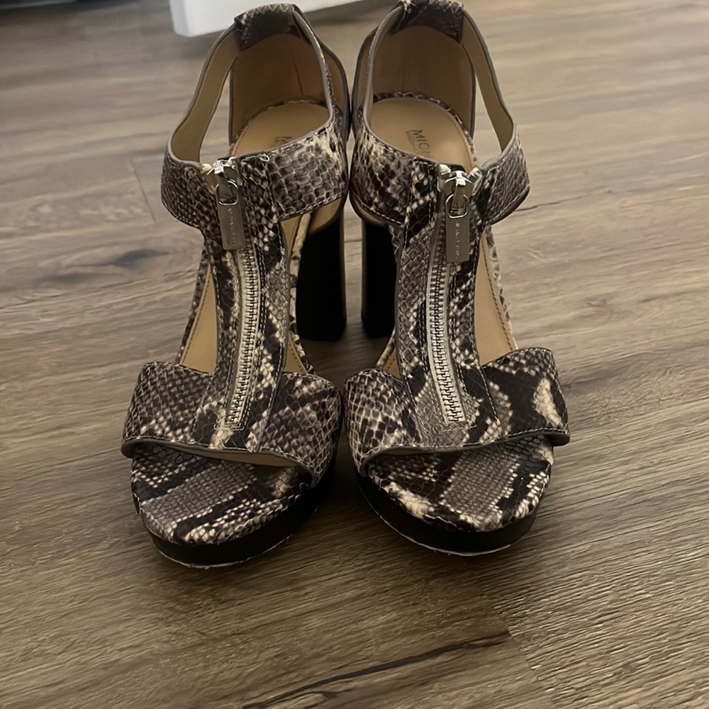 Micheal Kors heels